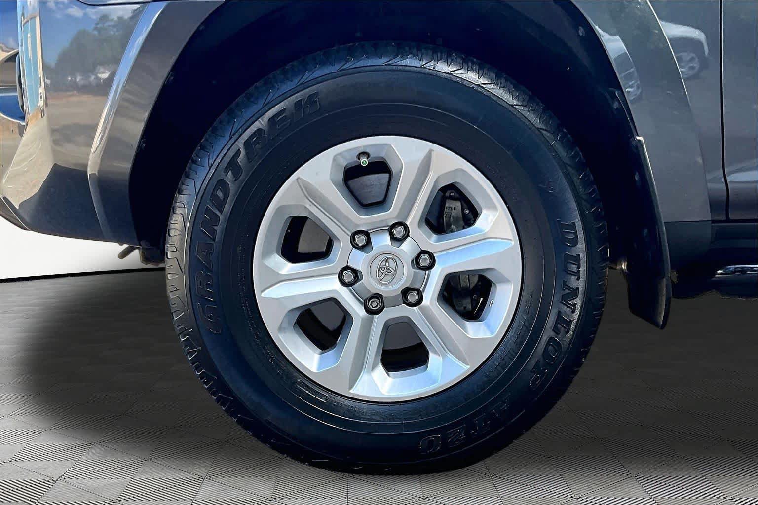 Certified 2021 Toyota 4Runner SR5 RWD image 21