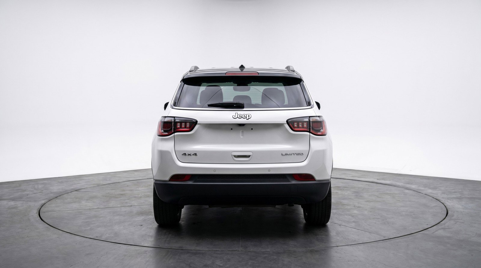 Used 2025 Jeep Compass Limited AWD/4WD image 7