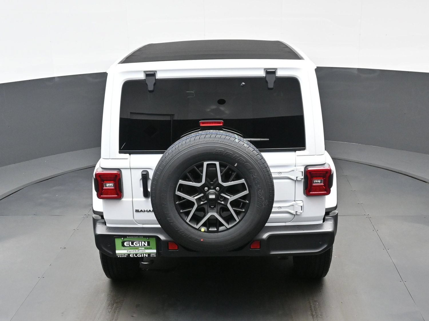New 2027 Jeep Wrangler Unlimited Sahara AWD/4WD image 24