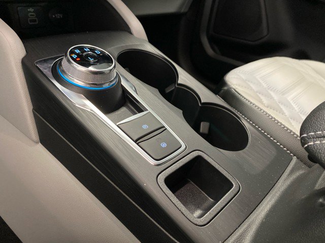 New 2024 Ford Escape SE w/ PHEV Premium Package image 23