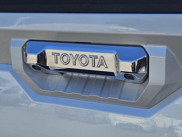 Used 2024 Toyota Tundra Capstone AWD/4WD image 29