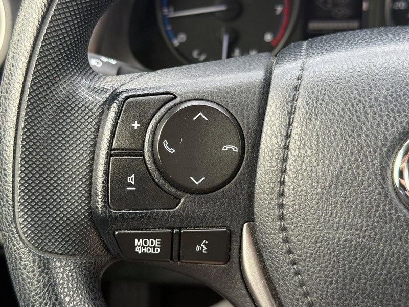 Used 2018 Toyota RAV4 LE w/ All Weather Liner Package image 20