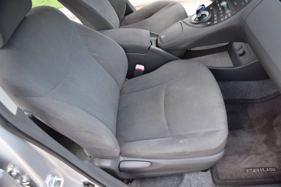Used 2010 Toyota Prius Two FWD image 51