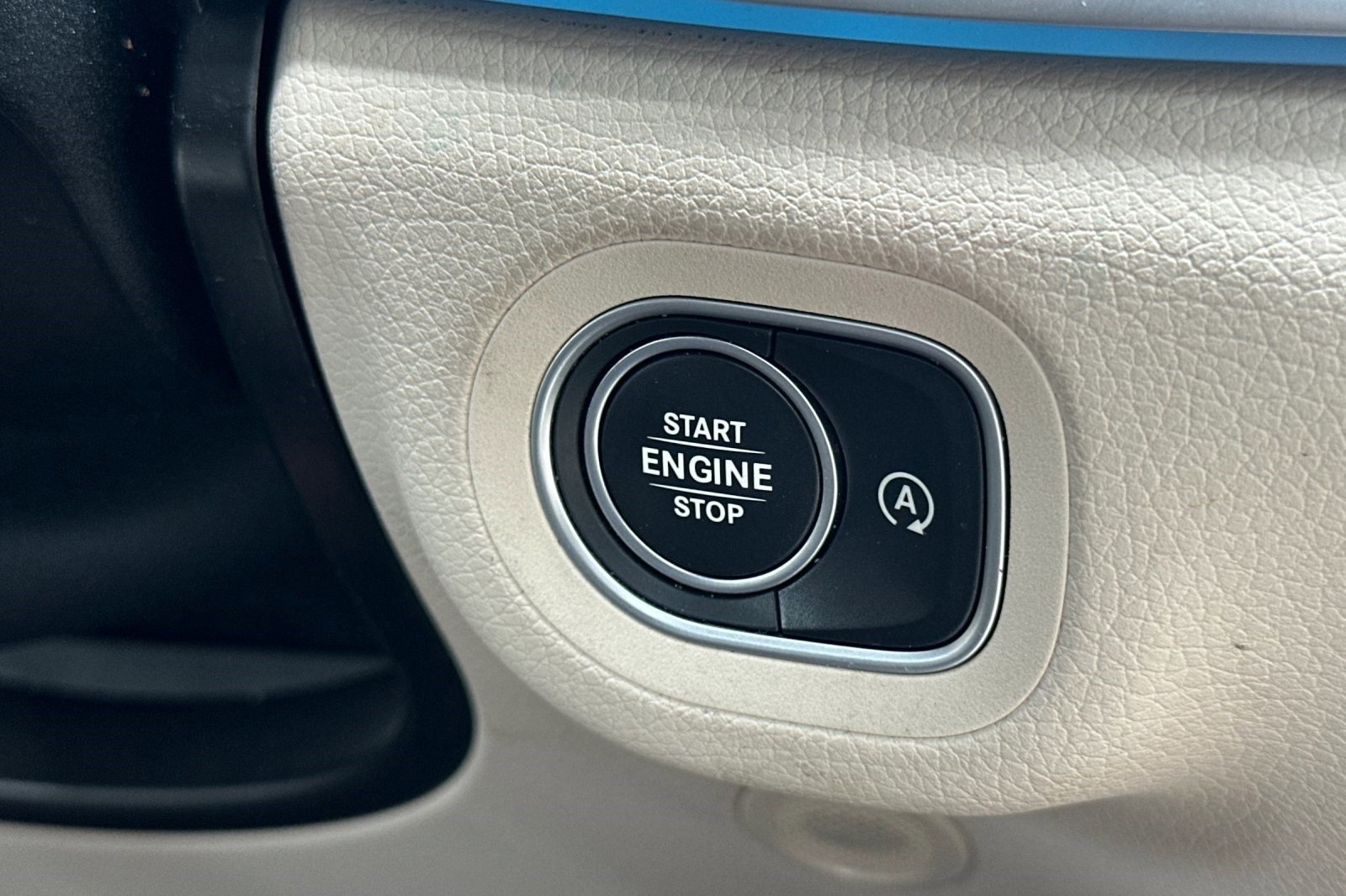 Used 2022 Mercedes-Benz GLE 350 4MATIC image 35