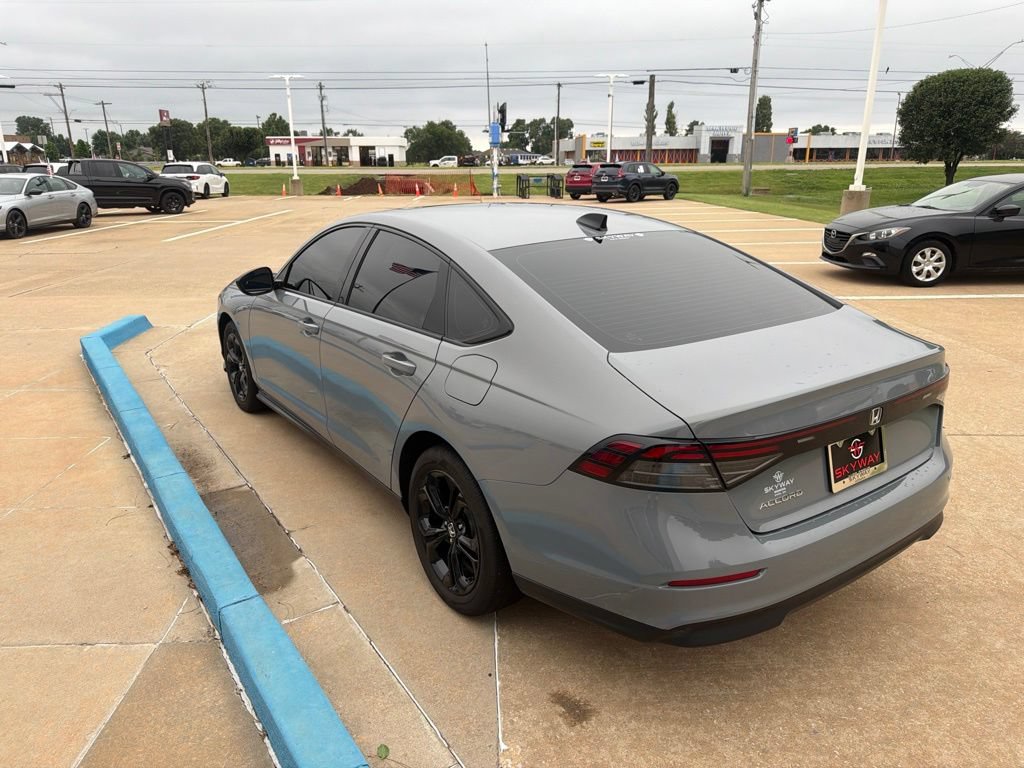 Used 2025 Honda Accord SE image 8