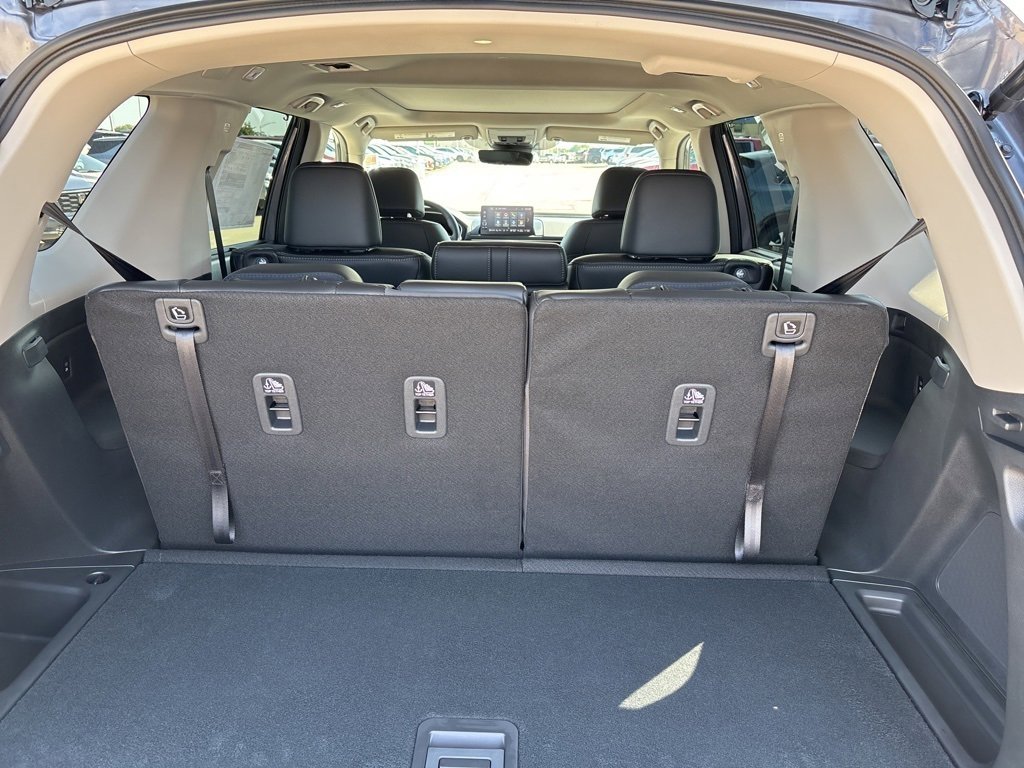 New 2025 Honda Pilot Touring image 17