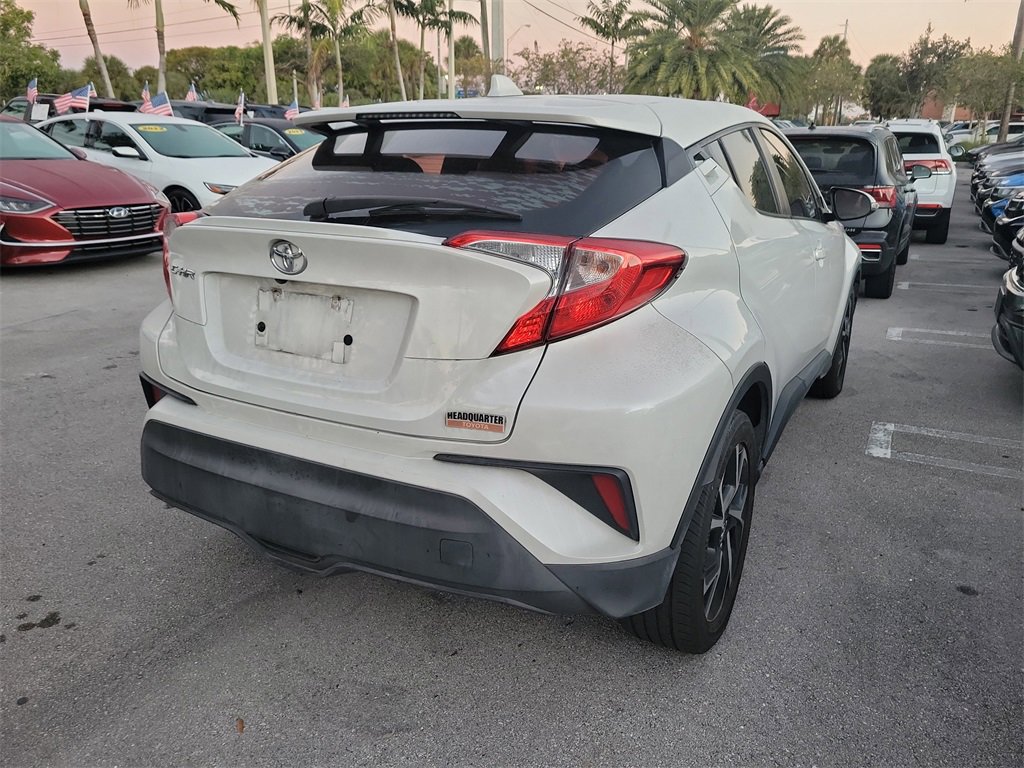 Used 2019 Toyota C-HR XLE image 6