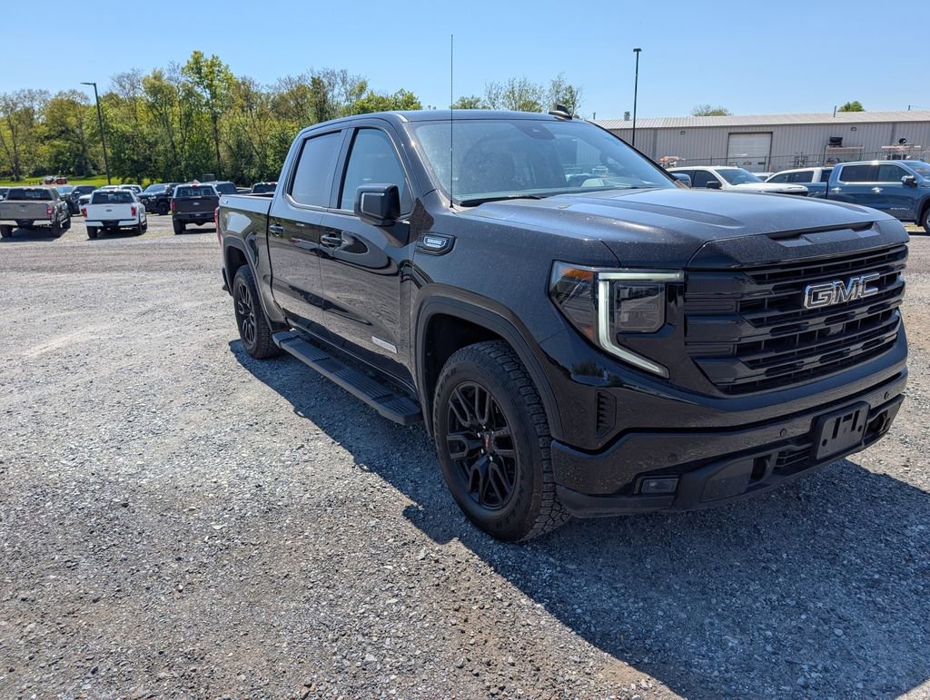 Used 2024 GMC Sierra 1500 Elevation w/ Elevation Premium Package AWD/4WD image 11