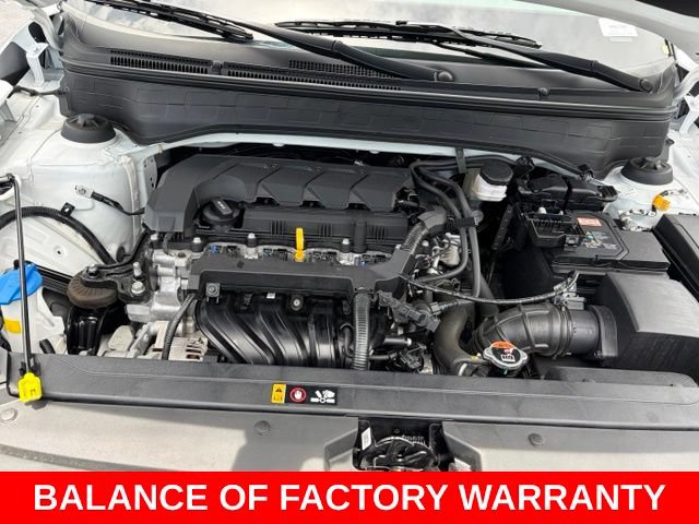 Used 2025 Hyundai Venue Limited FWD image 11