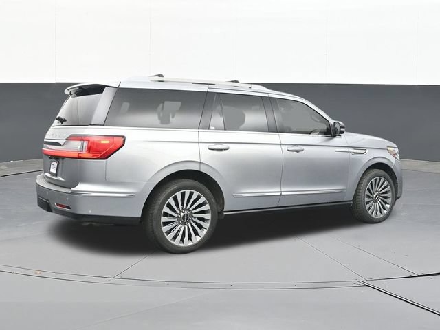 Used 2020 Lincoln Navigator Reserve w/ Luxury Package AWD/4WD image 17
