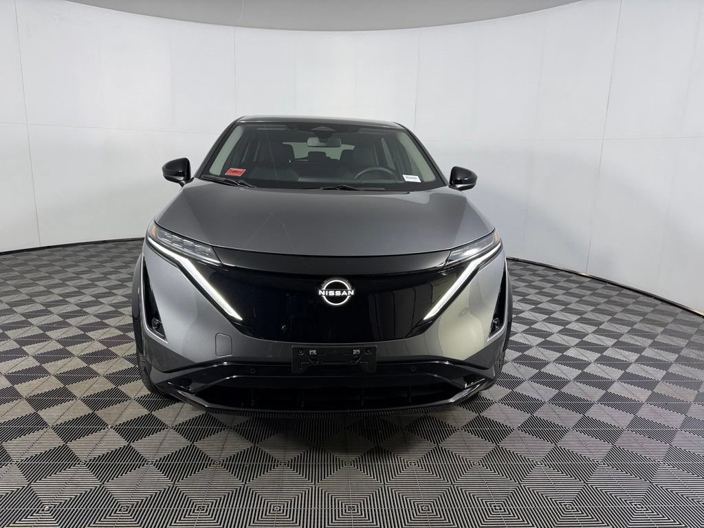 Used 2025 Nissan Ariya FWD image 3