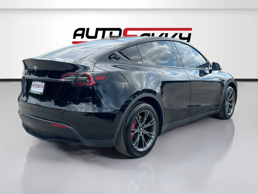 Used 2025 Tesla Model Y Long Range RWD image 7