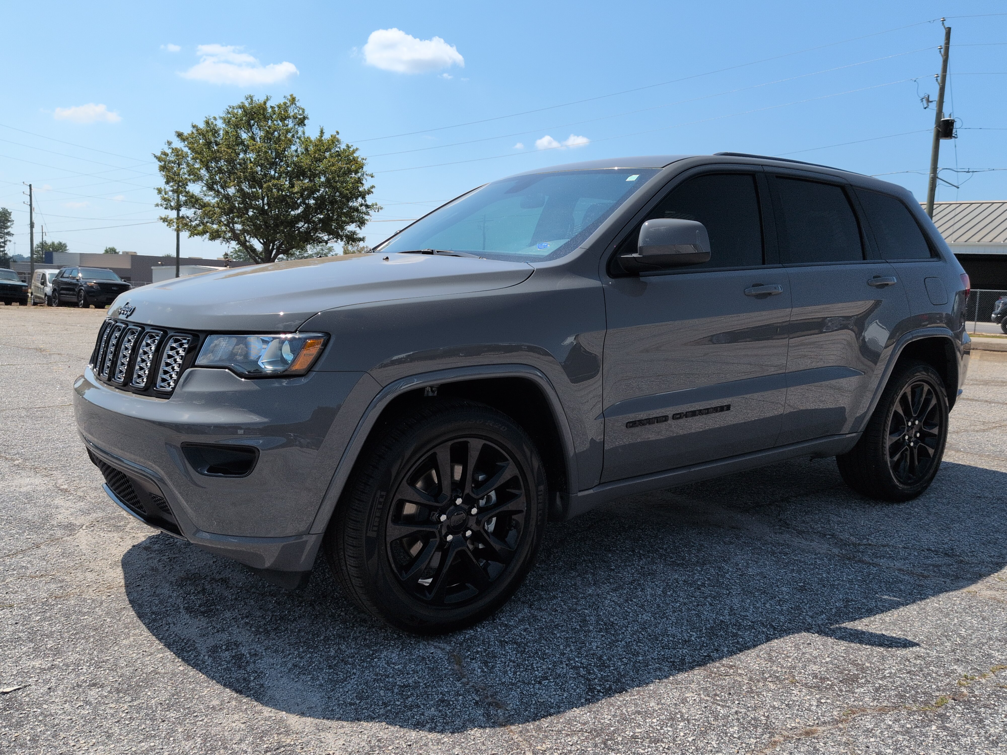 Used 2021 Jeep Grand Cherokee Laredo X RWD image 6