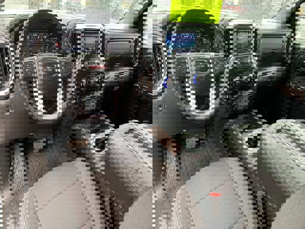 Used 2020 GMC Sierra 1500 Elevation w/ Elevation Value Package AWD/4WD image 18