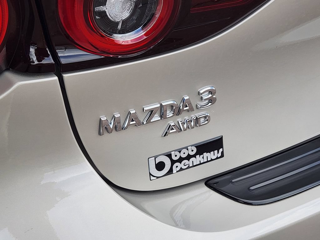 New 2026 MAZDA MAZDA3 Hatchback w/Premium Plus Pkg AWD/4WD image 31