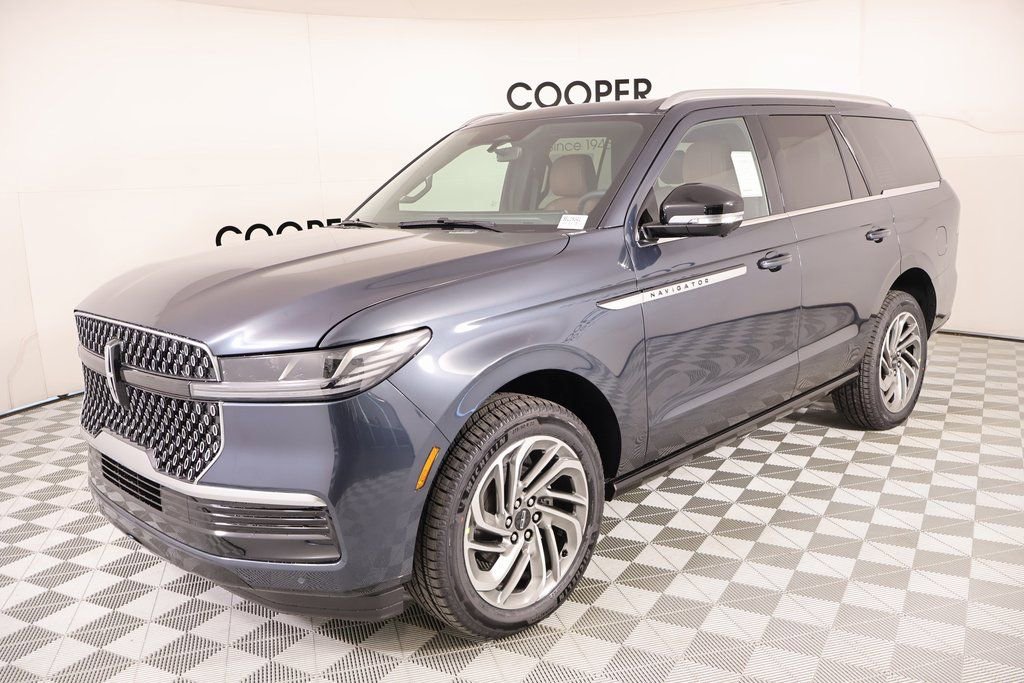 New 2025 Lincoln Navigator Reserve image 10