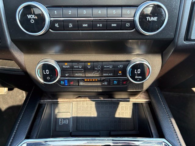 Used 2021 Ford Expedition Max Limited AWD/4WD image 34