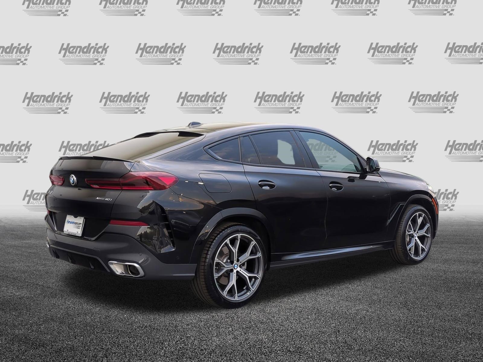 Certified 2024 BMW X6 xDrive40i w/ Premium Package image 10