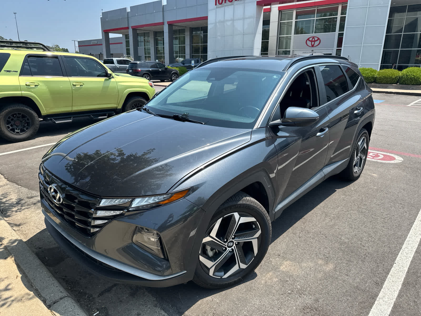 Used 2023 Hyundai Tucson SEL w/ Convenience Package AWD/4WD image 2