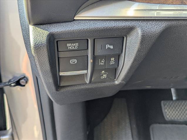 Used 2020 Acura MDX w/ Technology Package AWD/4WD image 12