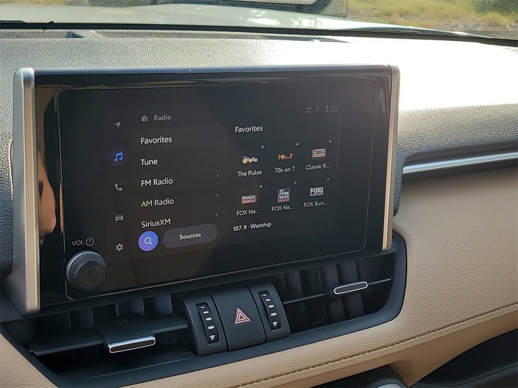 Used 2025 Toyota RAV4 XLE Premium image 22