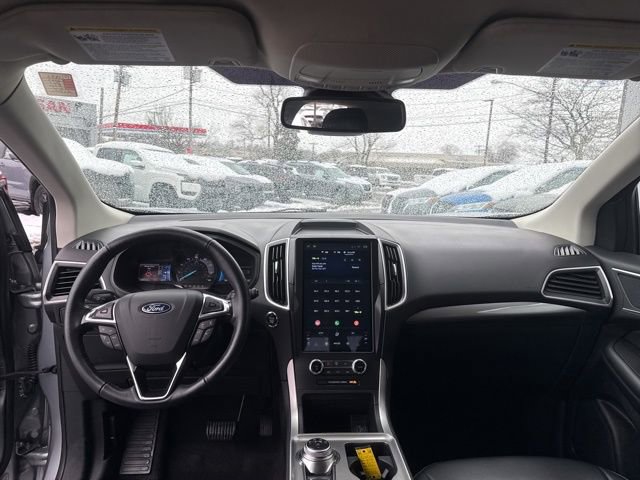 Used 2024 Ford Edge SEL image 19
