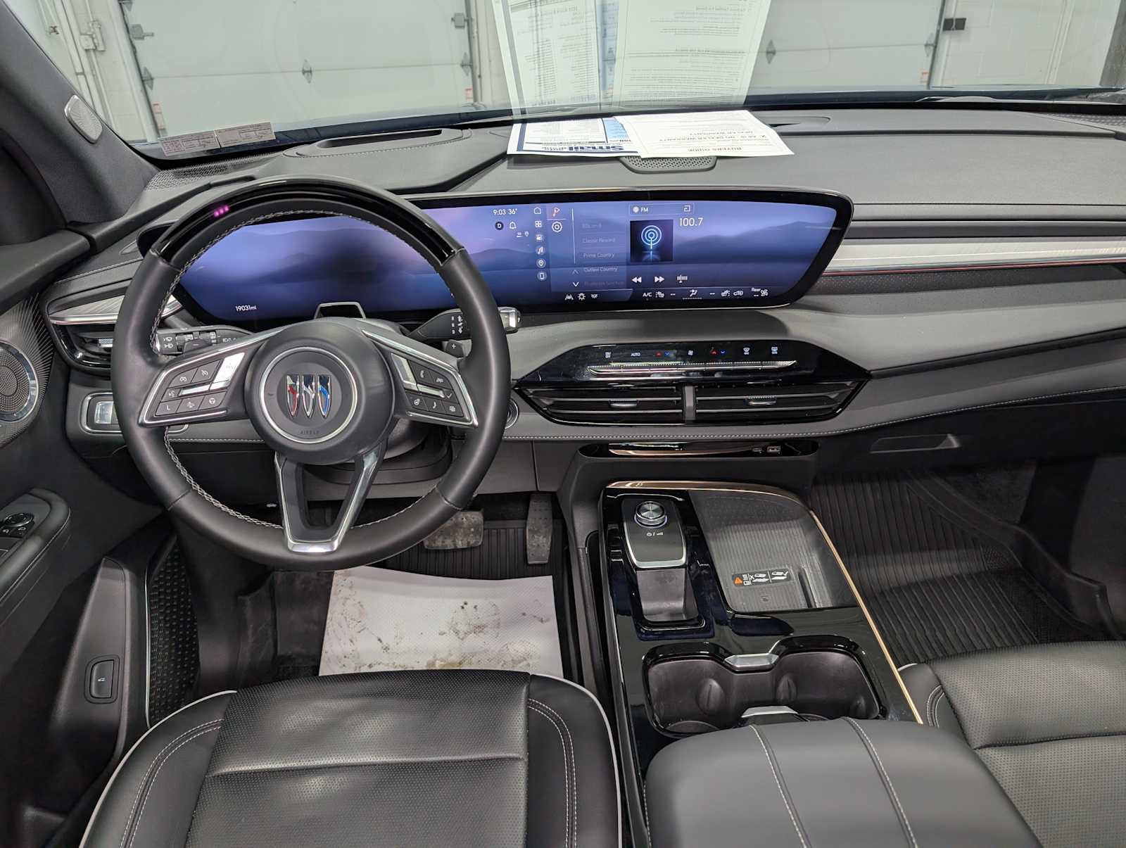 Certified 2025 Buick Enclave Avenir w/ Super Cruise Package image 18