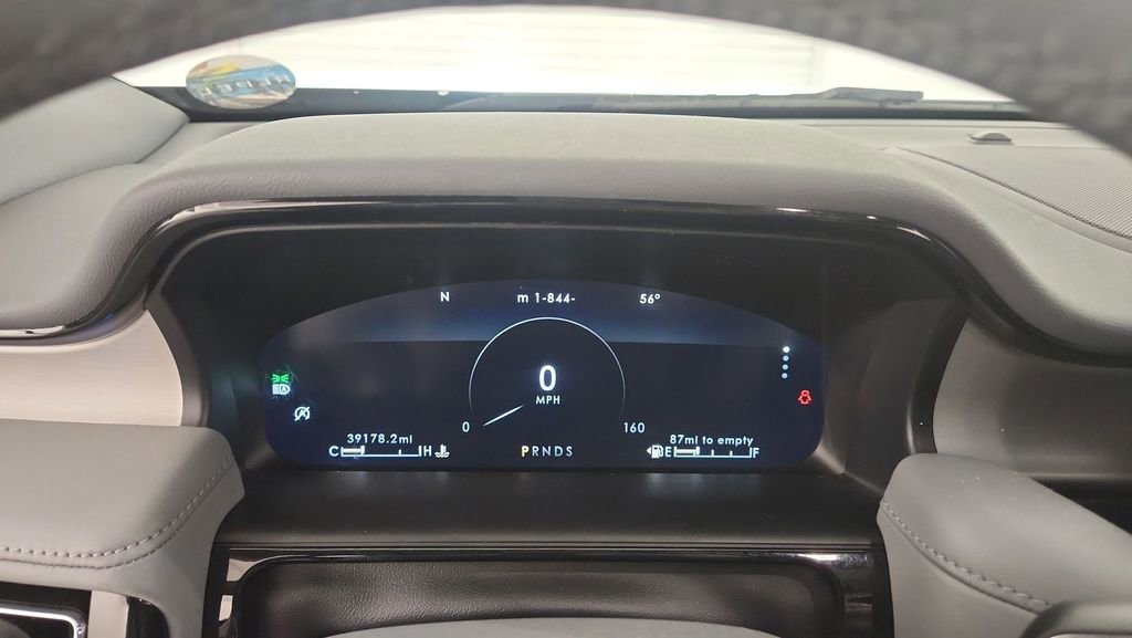 Used 2022 Lincoln Nautilus Reserve image 27