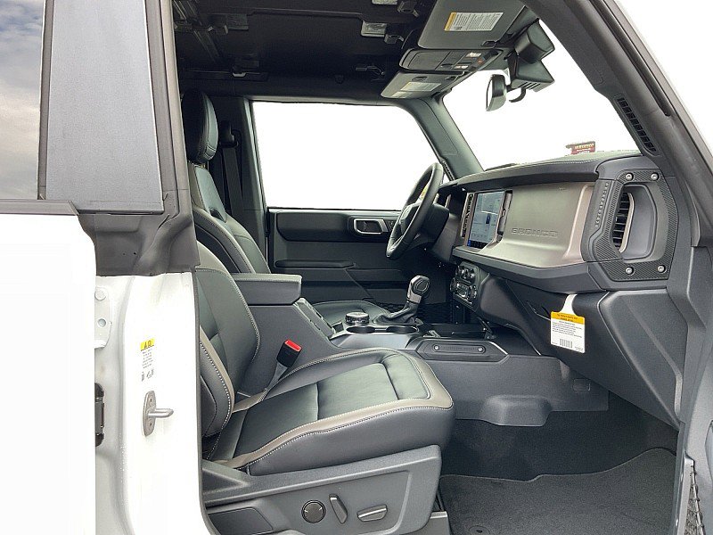 New 2025 Ford Bronco Outer Banks image 11