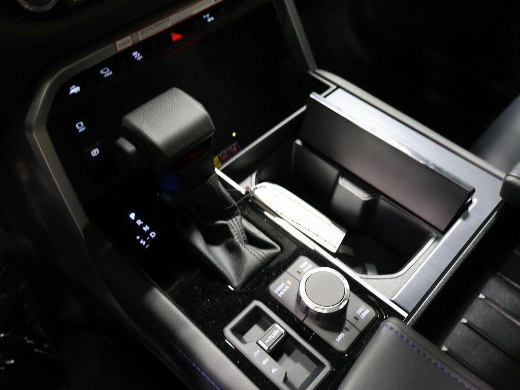 New 2025 Toyota Tundra Platinum image 25