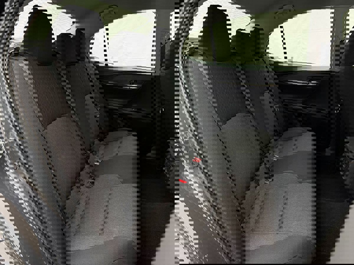 Used 2025 Toyota Camry LE image 24