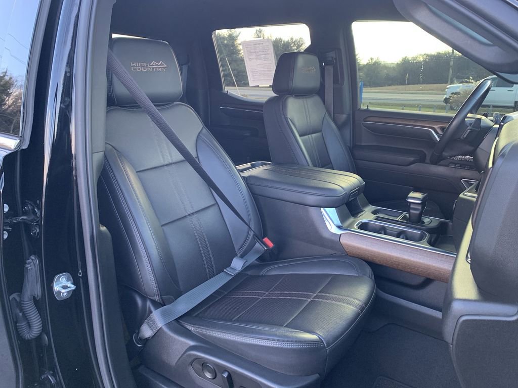Used 2023 Chevrolet Silverado 1500 High Country w/ Technology Package image 25