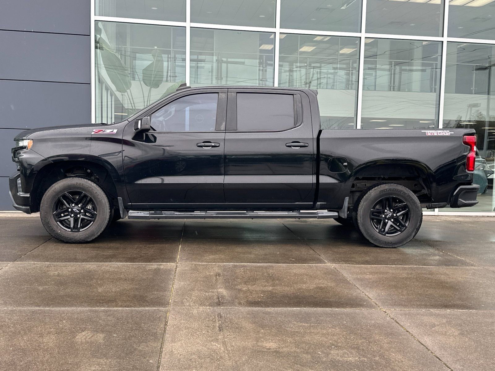 Used 2020 Chevrolet Silverado 1500 LT Trail Boss AWD/4WD image 6