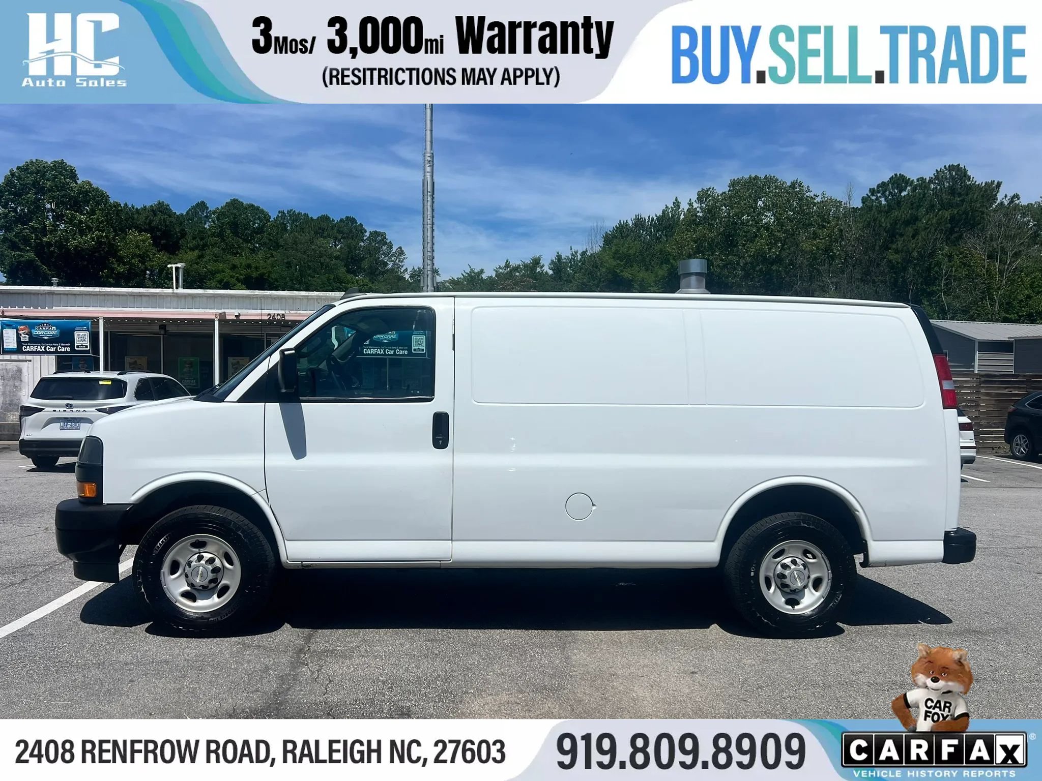 Used 2021 Chevrolet Express 2500 RWD image 2