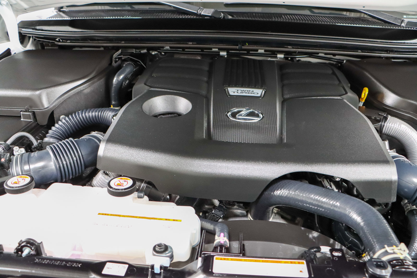 Used 2025 Lexus GX 550 w/ Accessory Package (2T) image 34