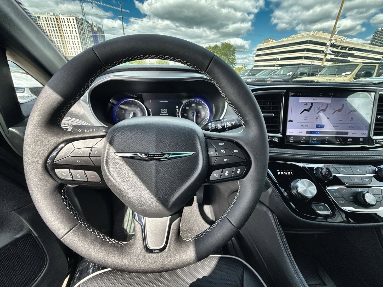 New 2026 Chrysler Pacifica Limited w/ S Appearance Package image 16