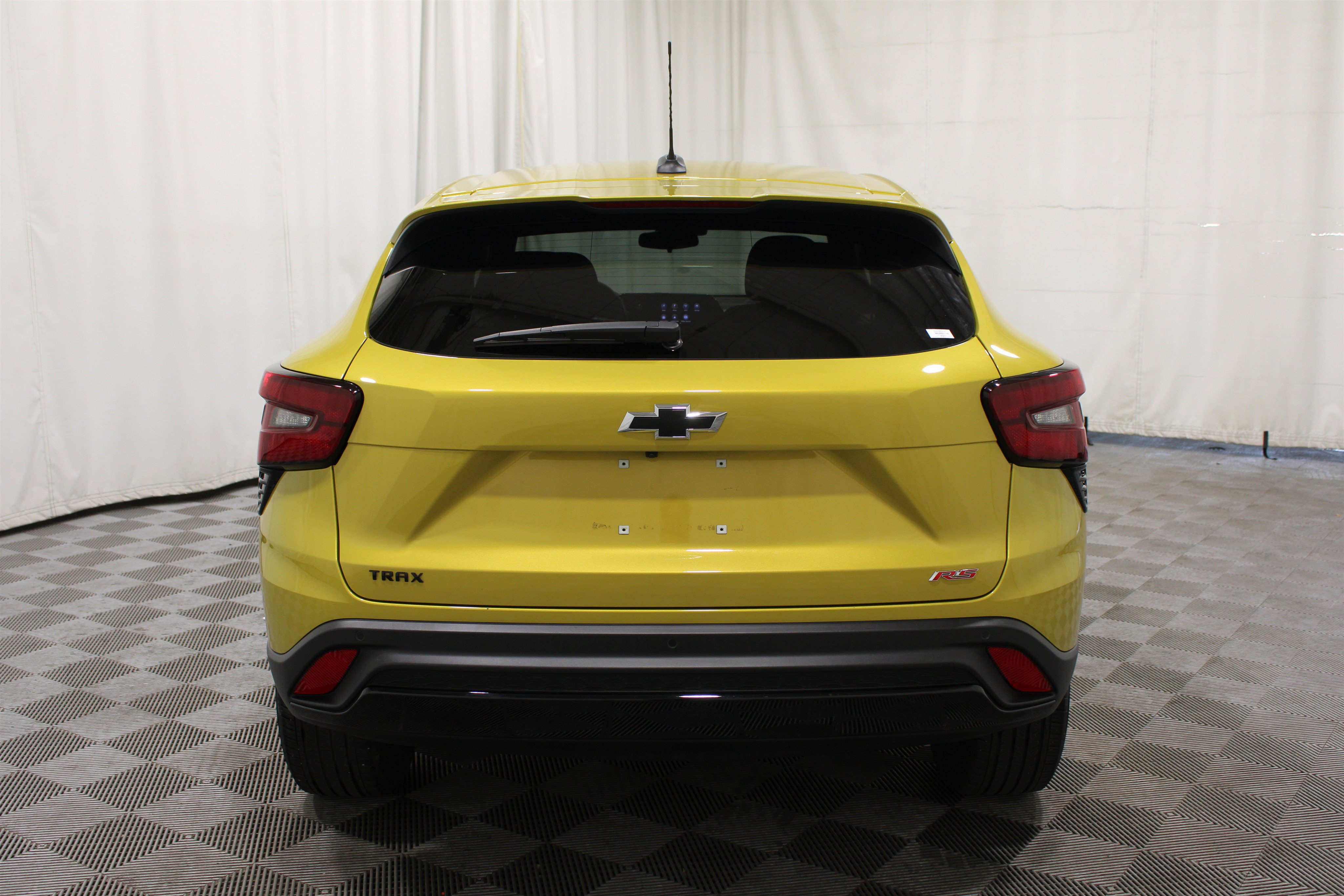Used 2024 Chevrolet Trax RS w/ Driver Confidence Package FWD image 30