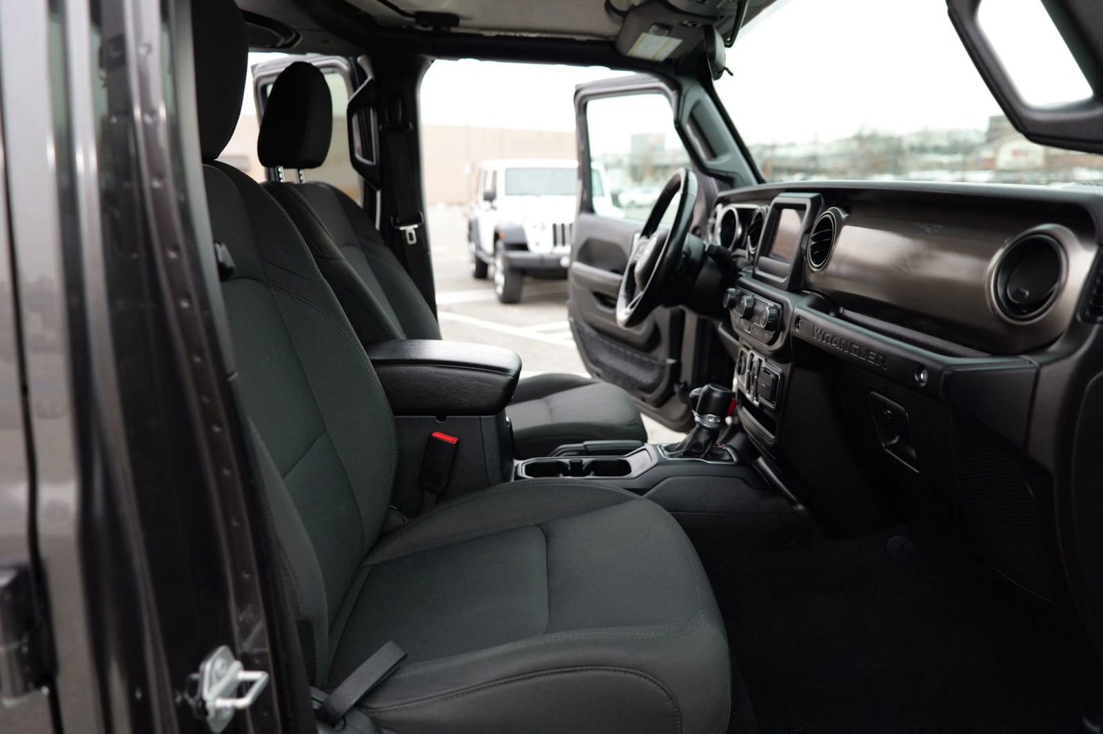 Used 2019 Jeep Wrangler Unlimited Sport S image 22