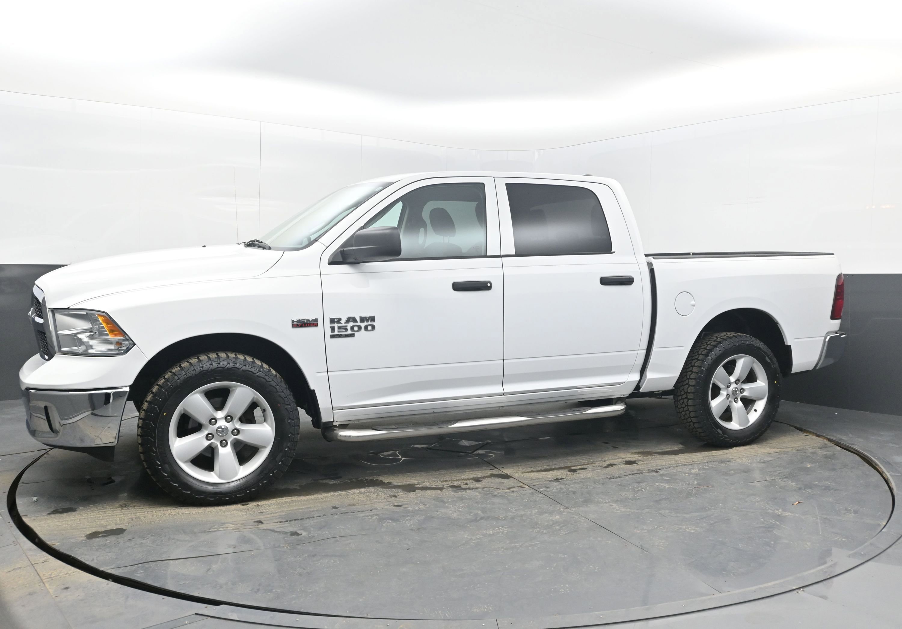 Used 2020 RAM 1500 Tradesman w/ Tradesman SXT Package image 4