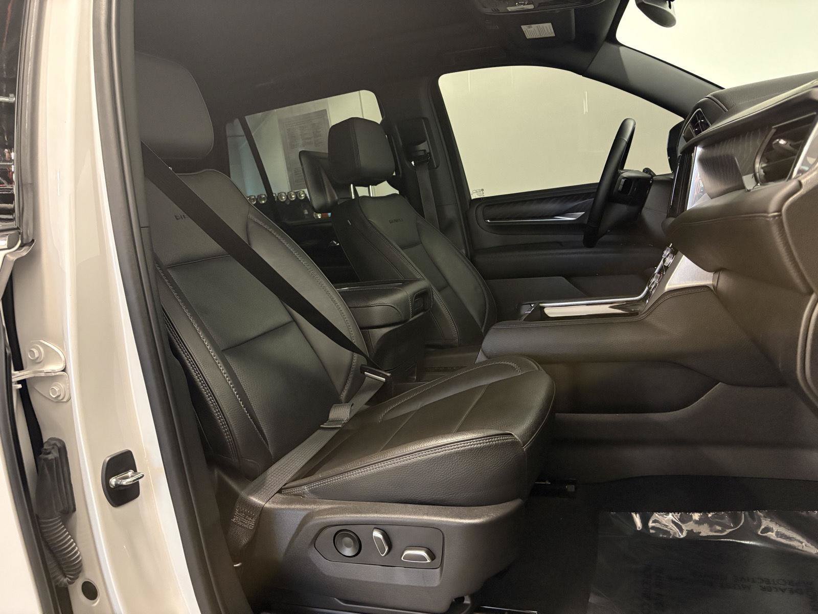 Used 2023 GMC Yukon Denali AWD/4WD image 63