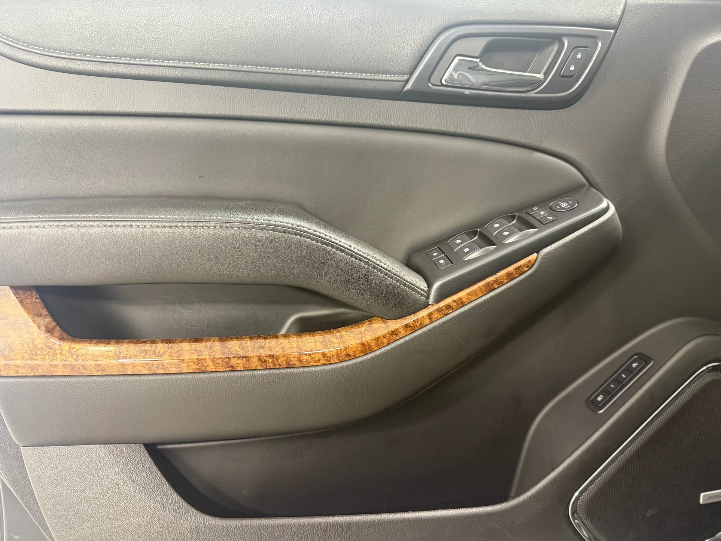 Used 2015 Chevrolet Tahoe LTZ image 11