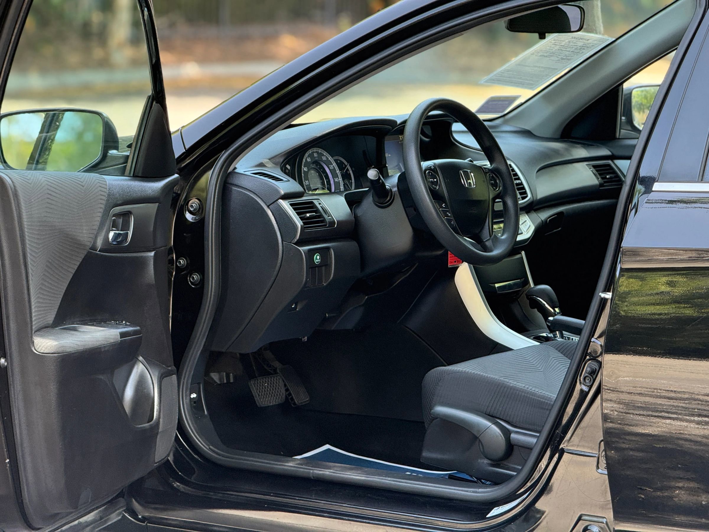 Used 2015 Honda Accord LX image 7