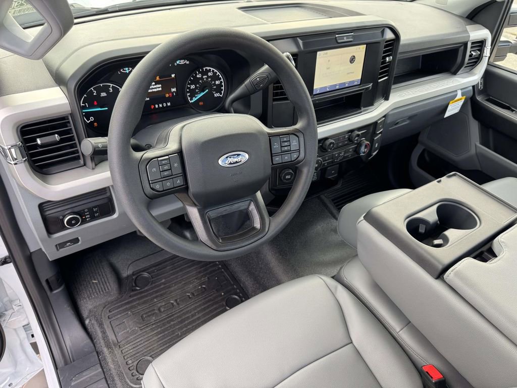New 2026 Ford F550 2WD Regular Cab Super Duty image 7