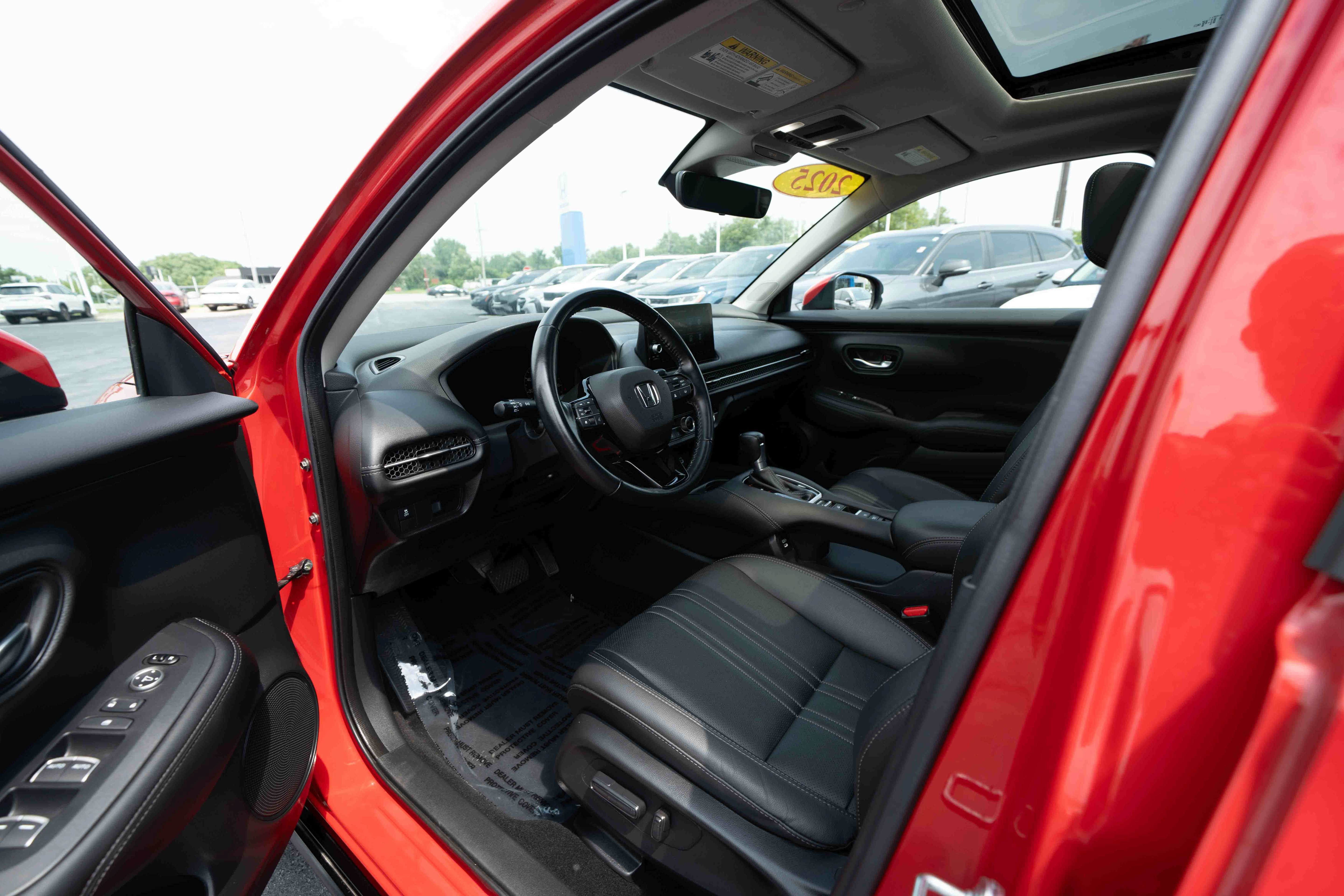 Certified 2025 Honda HR-V EX-L image 8