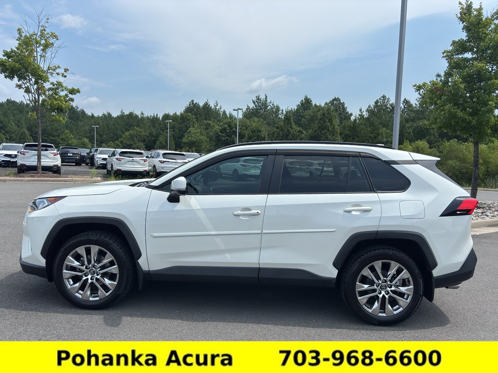Used 2021 Toyota RAV4 XLE Premium AWD/4WD image 4