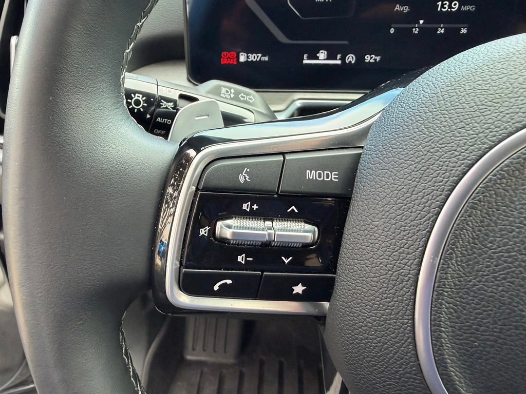 Used 2024 Kia Sorento SX Prestige AWD/4WD image 24