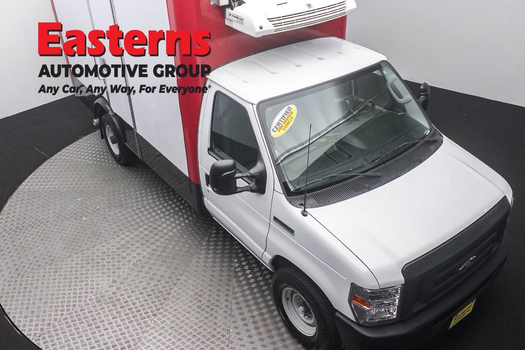 Used 2023 Ford E-350 and Econoline 350 Super Duty w/ Power Windows & Locks Group RWD image 3