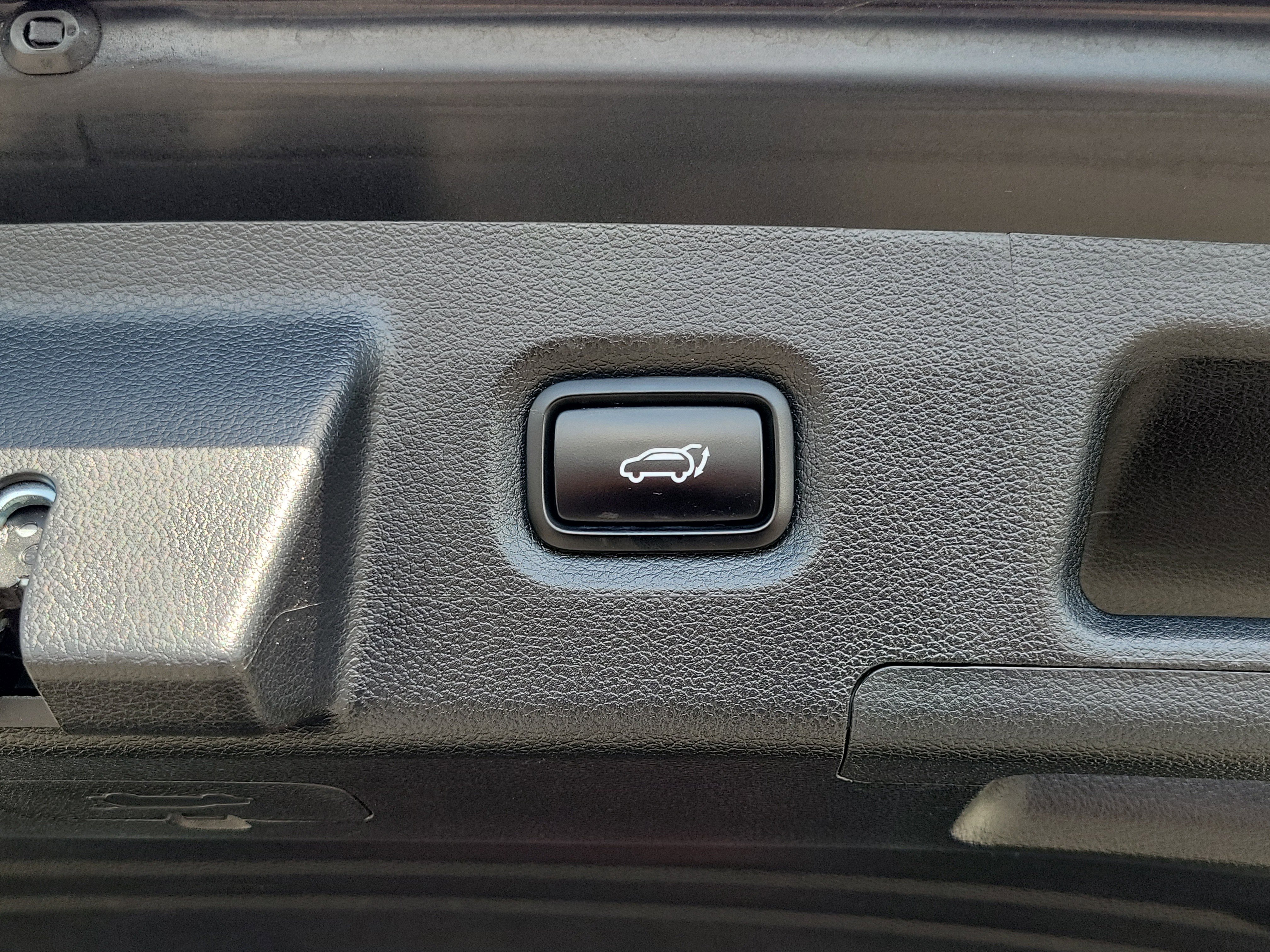 Certified 2023 Hyundai Santa Fe Limited AWD/4WD image 23