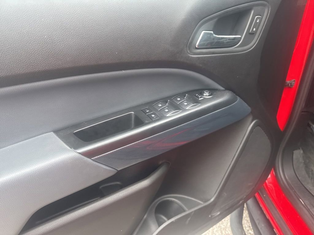 Used 2019 Chevrolet Colorado Z71 RWD image 16