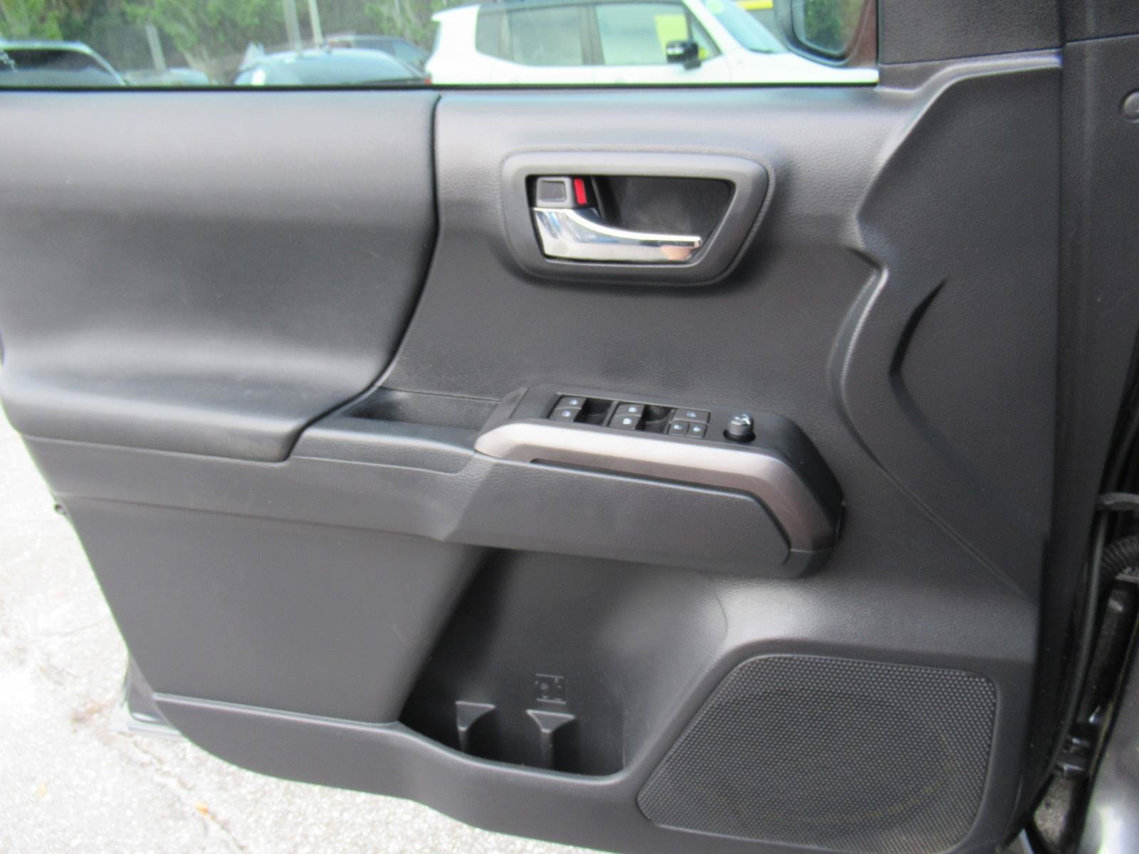 Used 2022 Toyota Tacoma TRD Sport w/ Technology Package RWD image 20